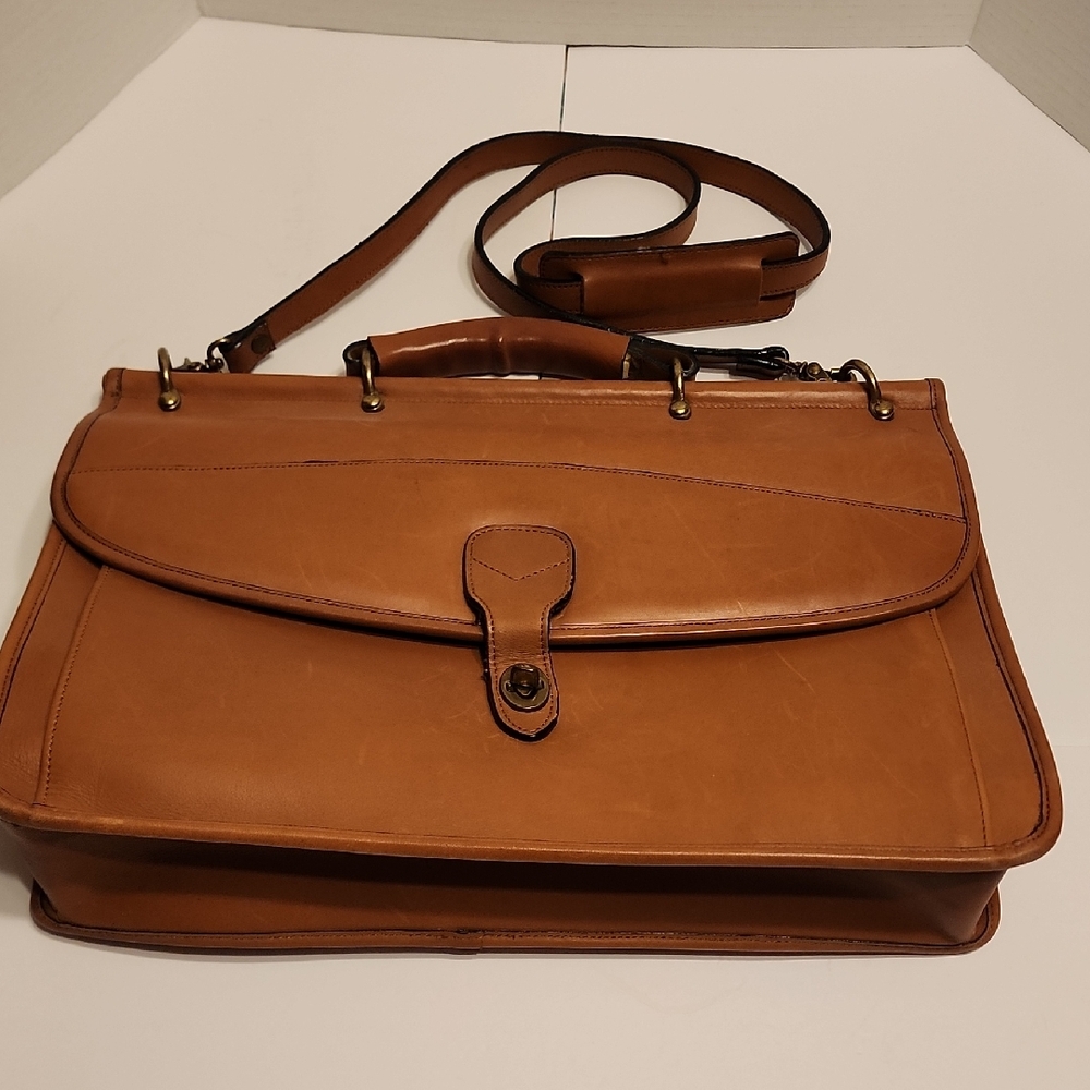 RAFAEL Classic Tan Leather Men's or Womens Briefcase/ Laptop Bag